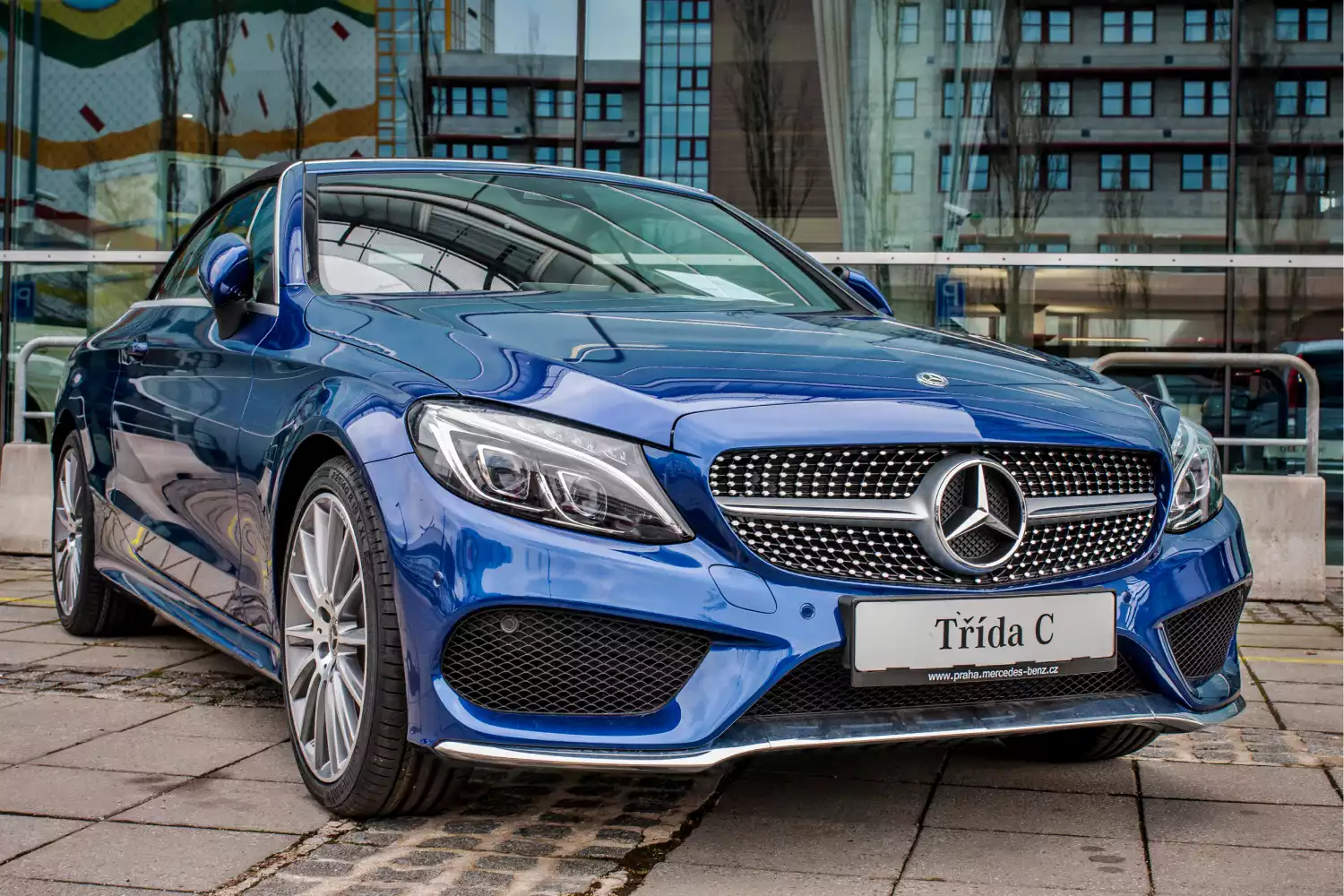 Mercedes-Benz C-Class car trash can